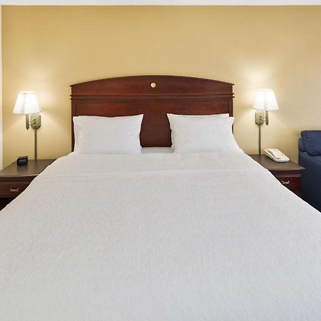 Hampton Inn Hinesville Exteriör bild