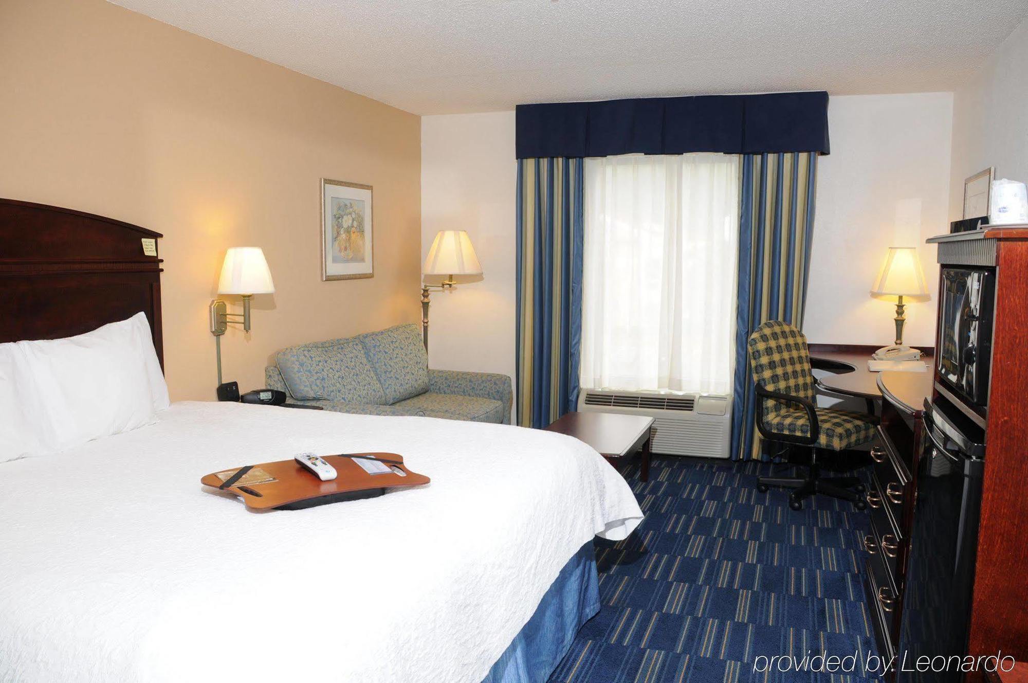 Hampton Inn Hinesville Exteriör bild
