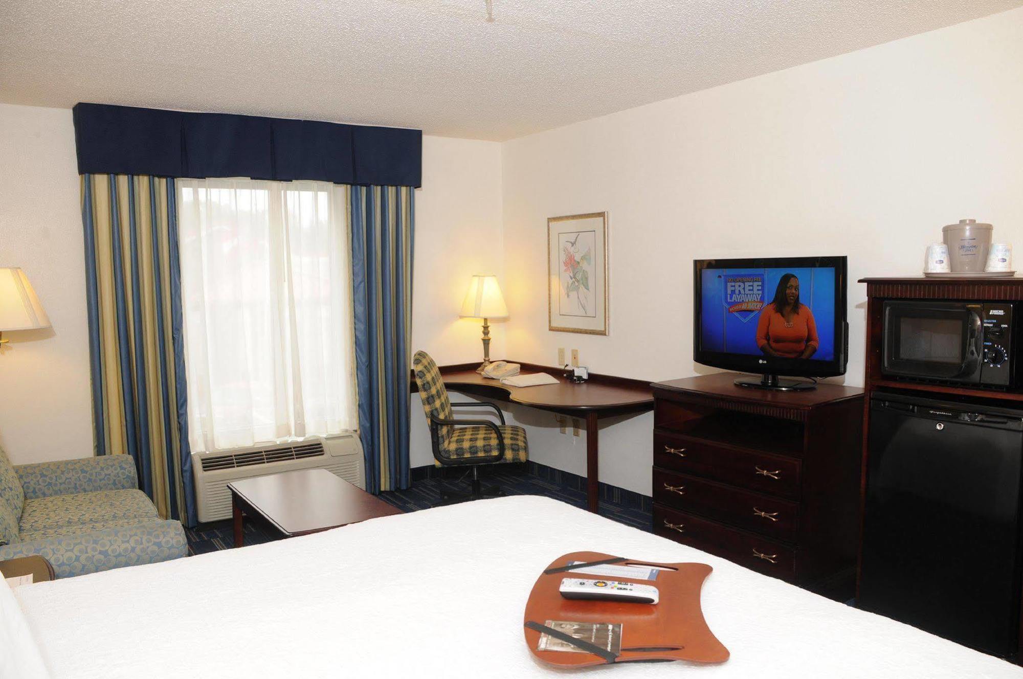 Hampton Inn Hinesville Exteriör bild