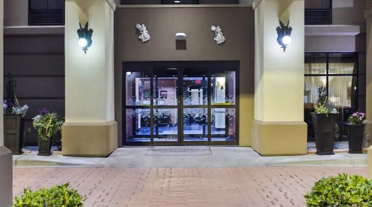 Hampton Inn Hinesville Exteriör bild