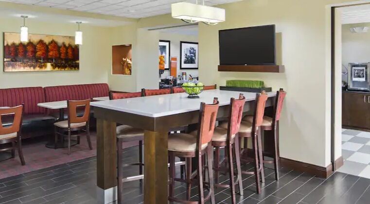 Hampton Inn Hinesville Exteriör bild