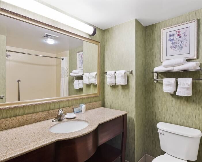 Hampton Inn Hinesville Exteriör bild